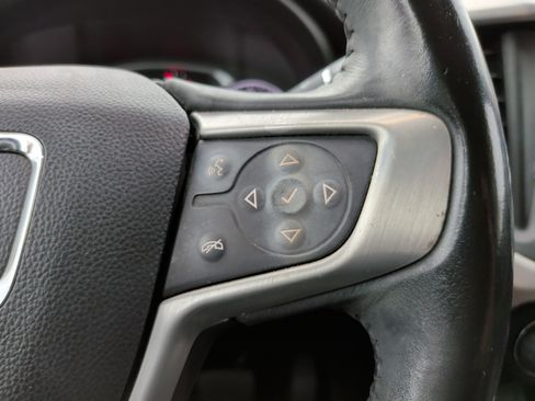 Used 2019 GMC Acadia SLT image 18