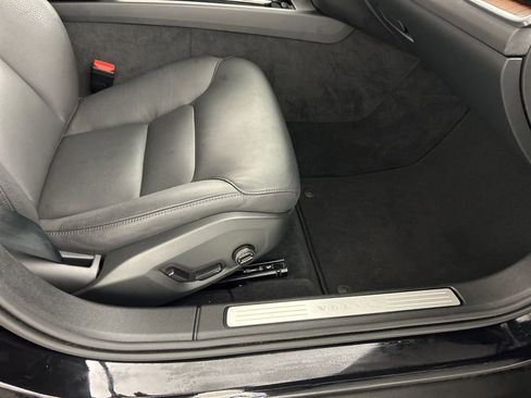 Used 2025 Volvo V60 B5 Cross Country Plus image 26