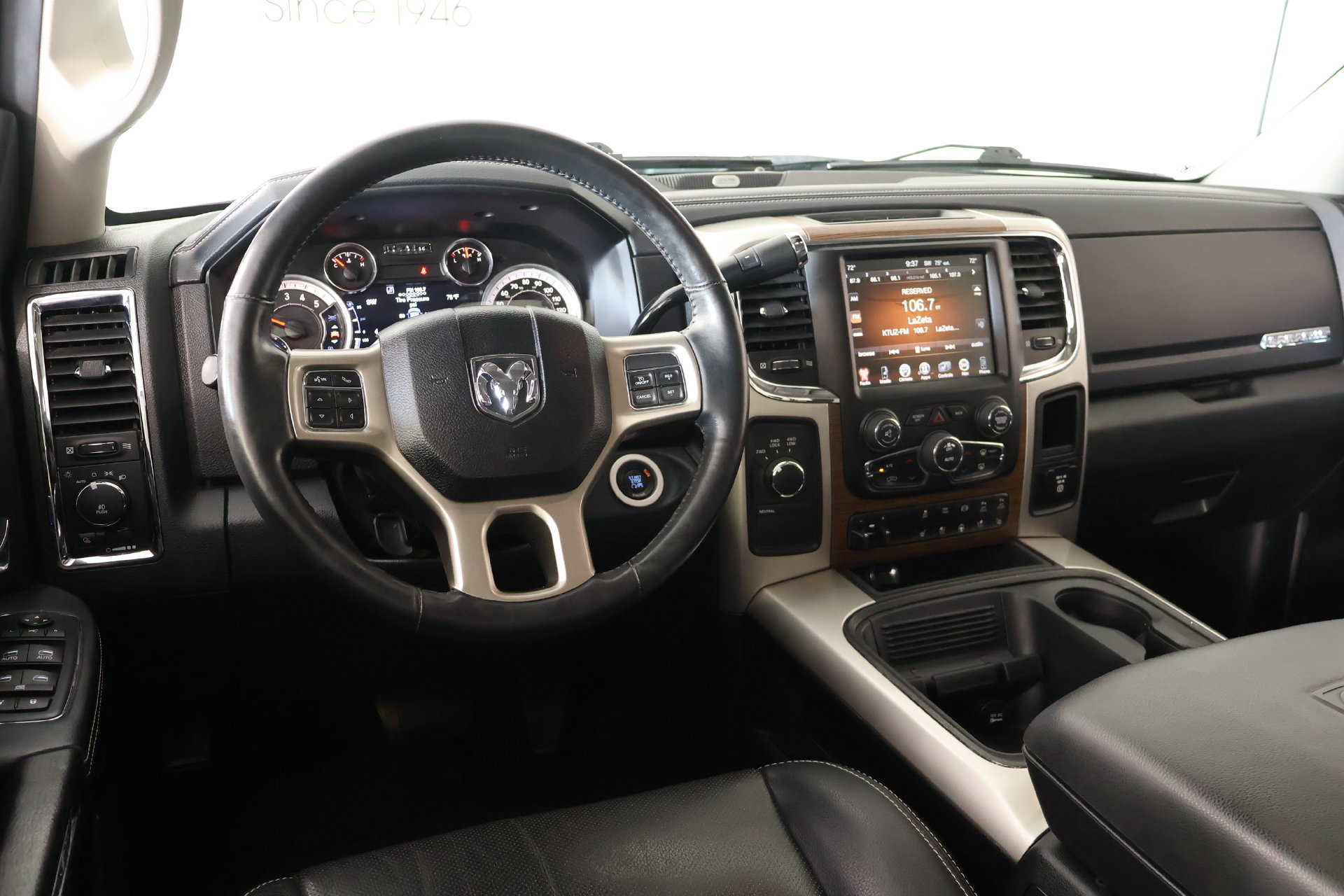 Used 2016 RAM 2500 Laramie w/ Sport Appearance Group AWD/4WD image 2