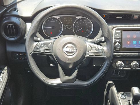Used 2025 Nissan Kicks Play S FWD image 19