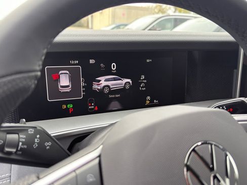 New 2026 Volkswagen Tiguan SE R-Line image 20