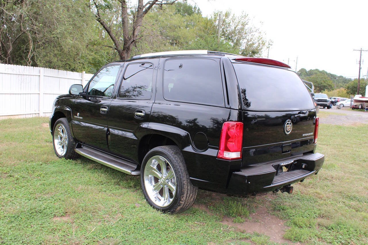 Used 2002 Cadillac Escalade AWD image 9