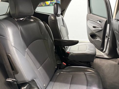 Used 2018 Buick Enclave Essence FWD image 48