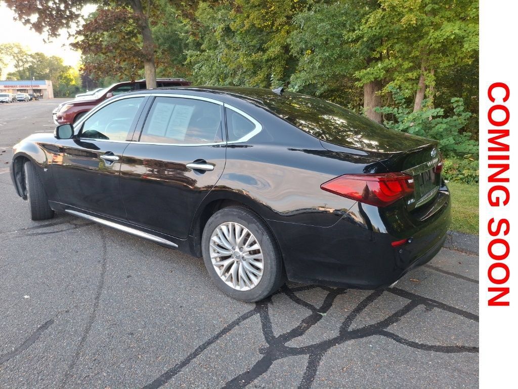 Used 2015 INFINITI Q70 L 3.7 w/ Deluxe Touring Package AWD/4WD image 8