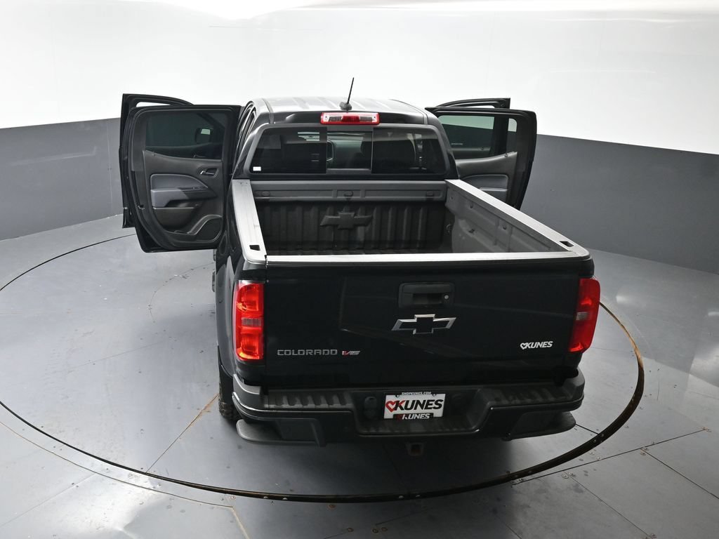 Used 2020 Chevrolet Colorado Z71 w/ Z71 Midnight Edition AWD/4WD image 59
