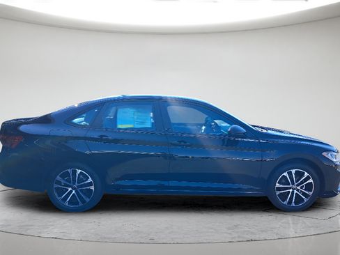 Used 2026 Volkswagen Jetta Sport FWD image 2