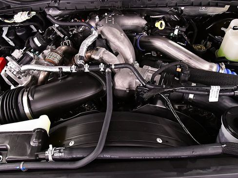 New 2026 Ford F350 XLT w/ 360-Degree Camera Package image 31