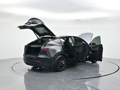 Used 2024 Tesla Model Y Performance AWD/4WD image 53