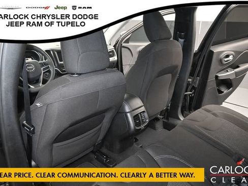 Used 2021 Jeep Cherokee Latitude FWD image 25