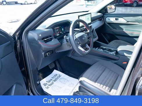 Used 2025 Ford Explorer ST-Line w/ Premium Package image 16