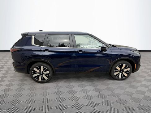 New 2026 Mitsubishi Outlander SE FWD image 8