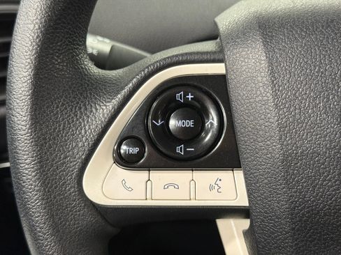 Used 2017 Toyota Prius Two image 23