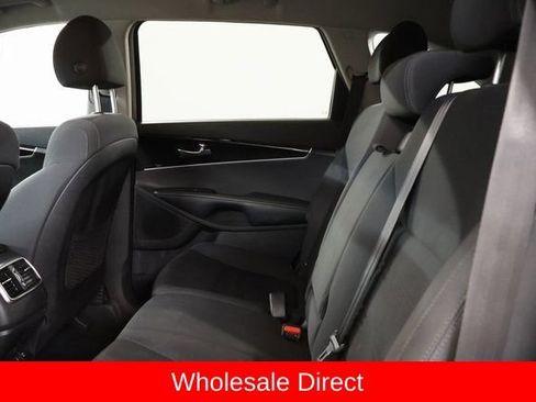 Used 2020 Kia Sorento LX AWD/4WD image 28