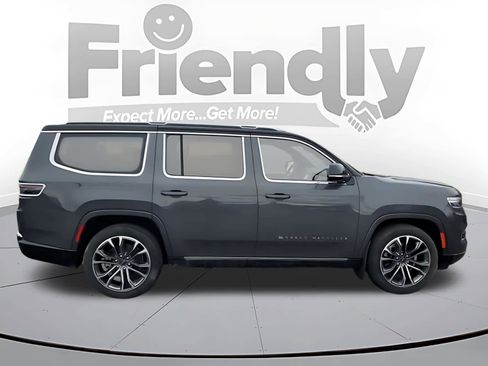 Used 2023 Jeep Grand Wagoneer Series III image 5