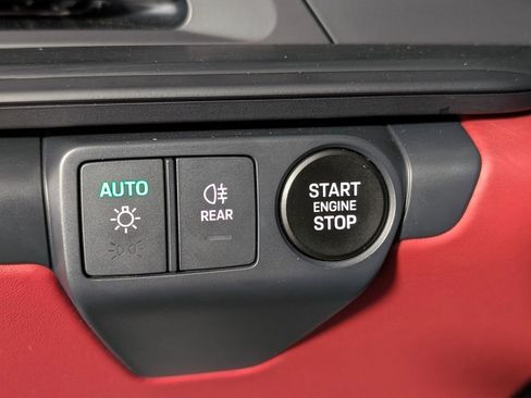 Certified 2025 Porsche 911 Carrera 4 GTS image 33