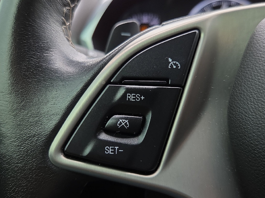 Used 2018 Chevrolet Corvette Stingray Coupe RWD image 16