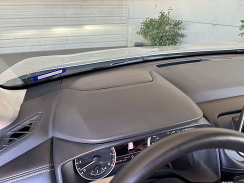 Used 2025 Nissan Rogue SV FWD image 36