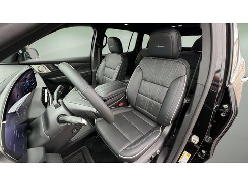Certified 2025 Buick Enclave Avenir w/ Super Cruise Package AWD/4WD image 24