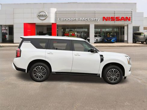 New 2026 Nissan Armada Platinum image 2