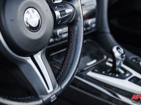 Used 2013 BMW M6 Convertible RWD image 28