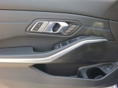 Used 2022 BMW 330i xDrive 330i xDrive w/ M Sport Package image 12