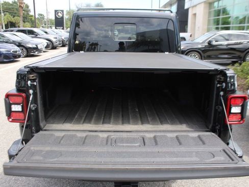 Used 2021 Jeep Gladiator Overland AWD/4WD image 30