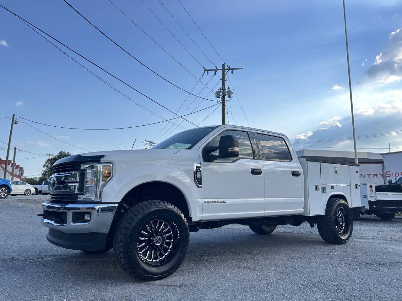 Used 2018 Ford F250 XLT w/ XLT Value Package AWD/4WD image 1