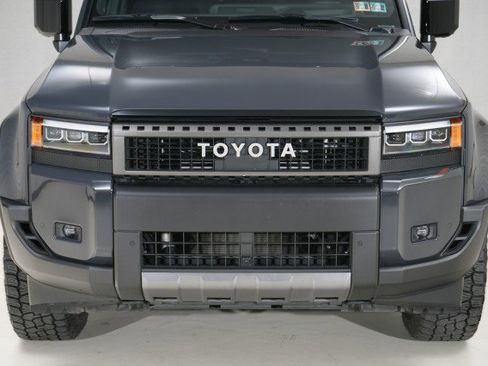 Used 2025 Toyota Land Cruiser image 10