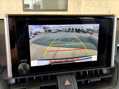 Used 2024 Toyota RAV4 XLE image 28