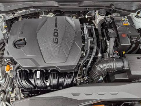 Used 2025 Hyundai Sonata SEL FWD image 29