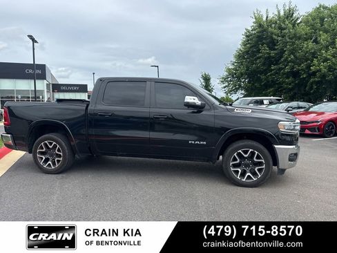 Used 2025 RAM 1500 Laramie AWD/4WD image 4