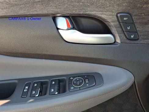 Used 2020 Hyundai Santa Fe Limited AWD/4WD image 13