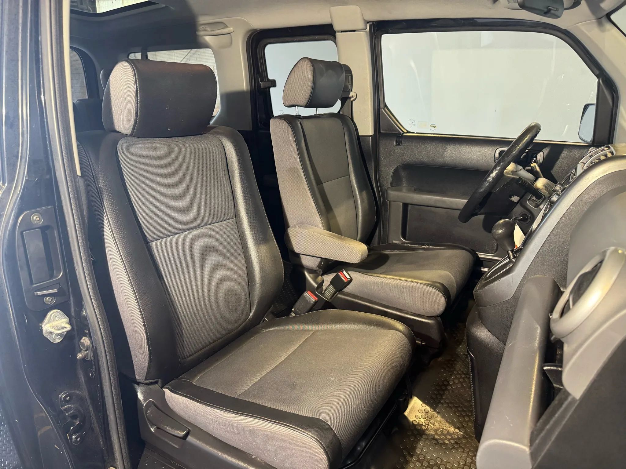 Used 2003 Honda Element EX image 17