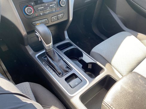 Used 2018 Ford Escape SE w/ SE SYNC Package image 21