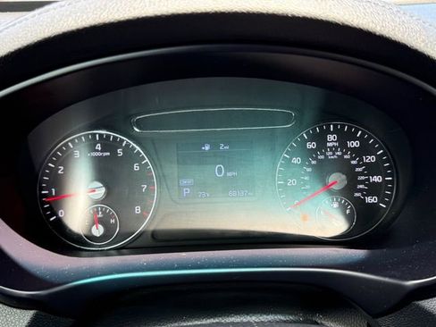 Used 2020 Kia Sorento LX image 19