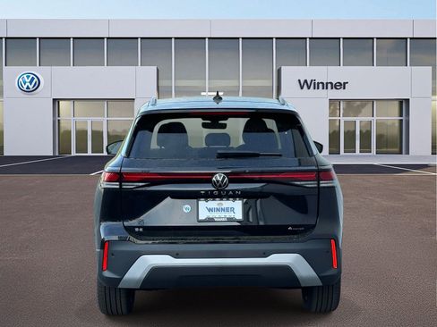 New 2026 Volkswagen Tiguan SE image 4