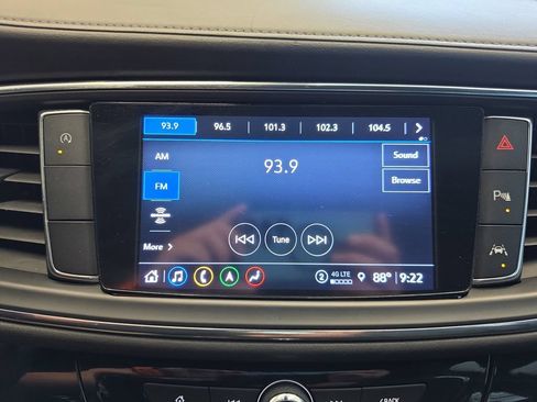 Used 2022 Buick Enclave Avenir FWD image 23
