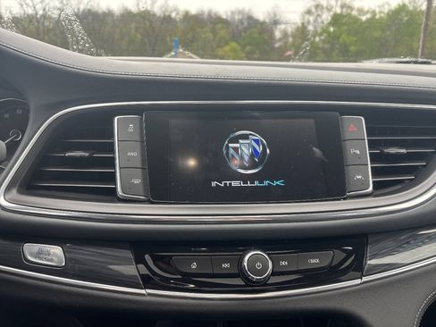Used 2018 Buick Enclave Premium w/ Experience Buick Package AWD/4WD image 31