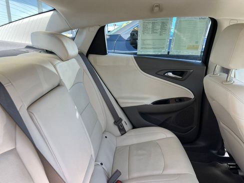 Used 2024 Chevrolet Malibu LT image 37