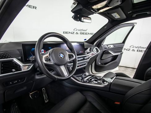 Used 2025 BMW X5 sDrive40i w/ M Sport Package RWD image 26