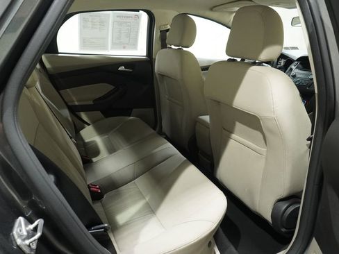 Used 2017 Ford Focus SE image 12