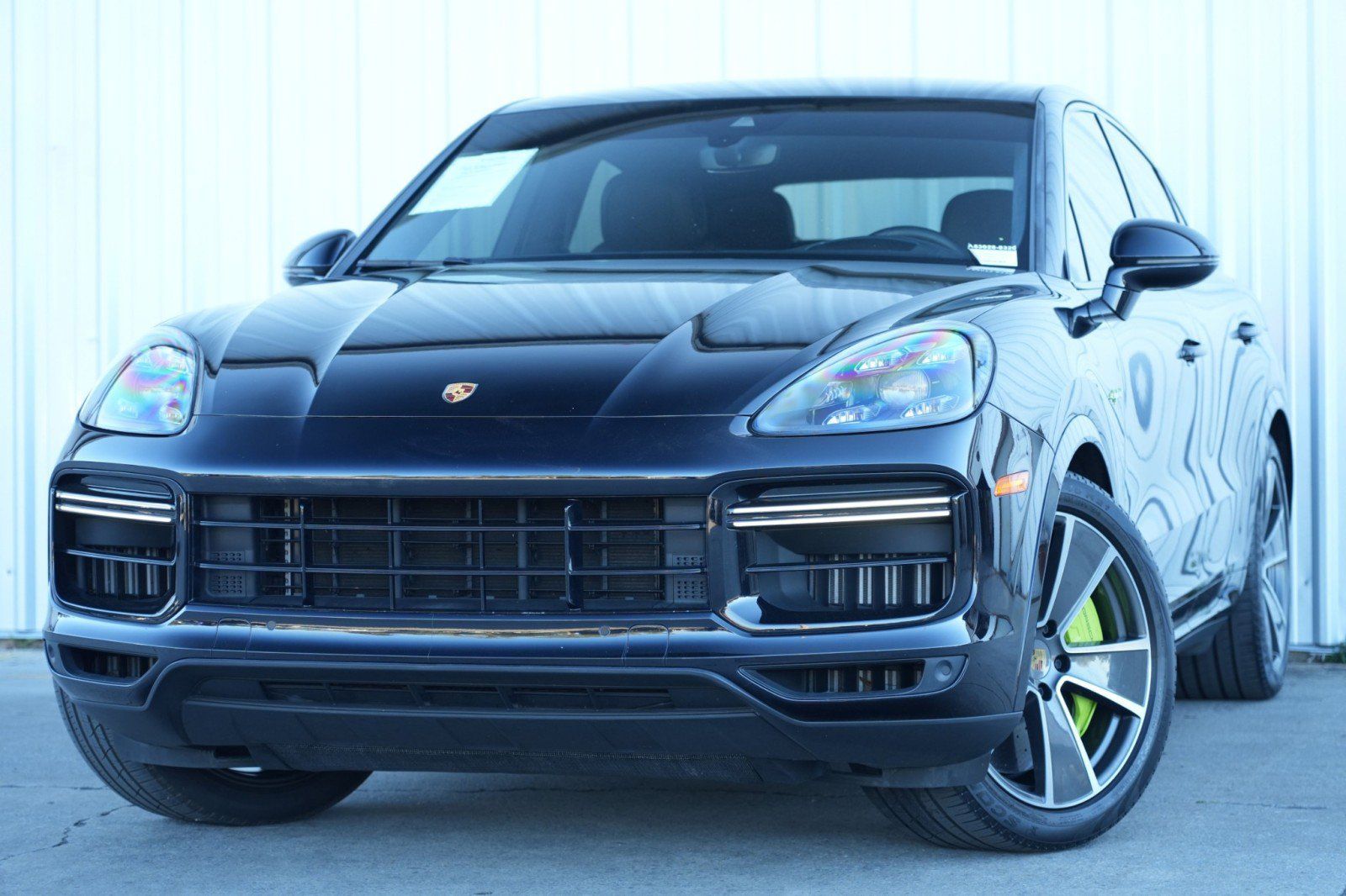 Used 2021 Porsche Cayenne Turbo S AWD/4WD image 3