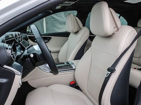 Used 2023 Mercedes-Benz C 300 Sedan image 18