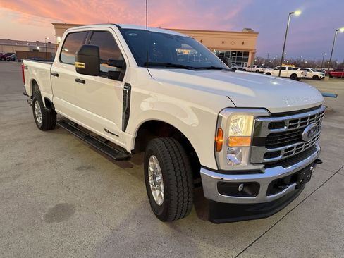 Used 2025 Ford F250 XLT w/ FX4 Off-Road Package image 18