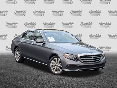 Used 2018 Mercedes-Benz E 300 image 2