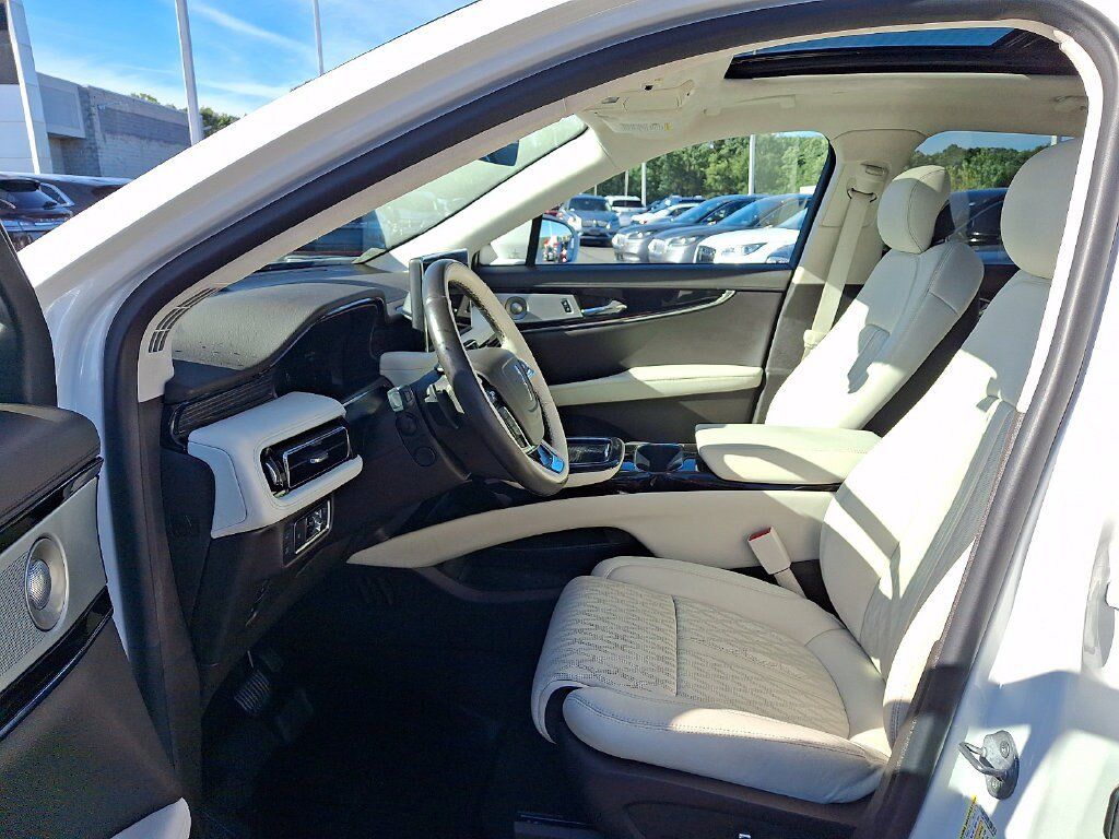 Certified 2023 Lincoln Nautilus Black Label AWD/4WD image 13