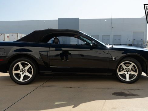 Used 2003 Ford Mustang Cobra image 6