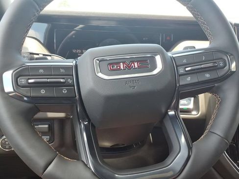 New 2026 GMC Yukon XL AT4 w/ AT4 Premium Plus Package AWD/4WD image 20