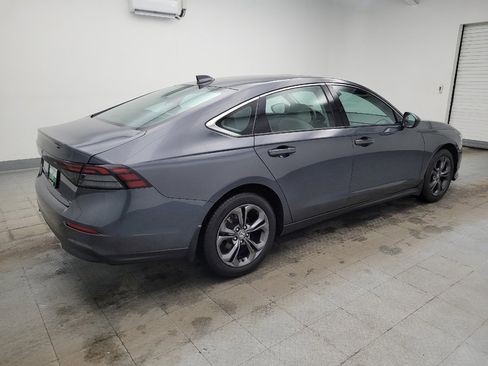 Used 2023 Honda Accord EX image 10