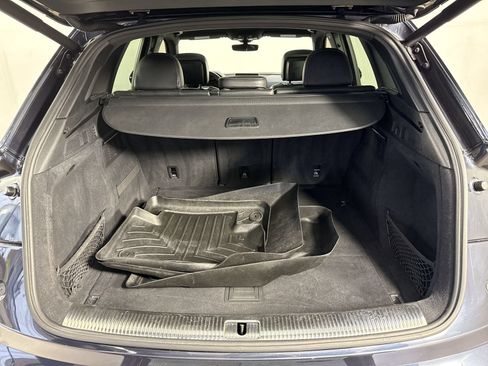 Used 2018 Audi SQ5 Prestige AWD/4WD image 32